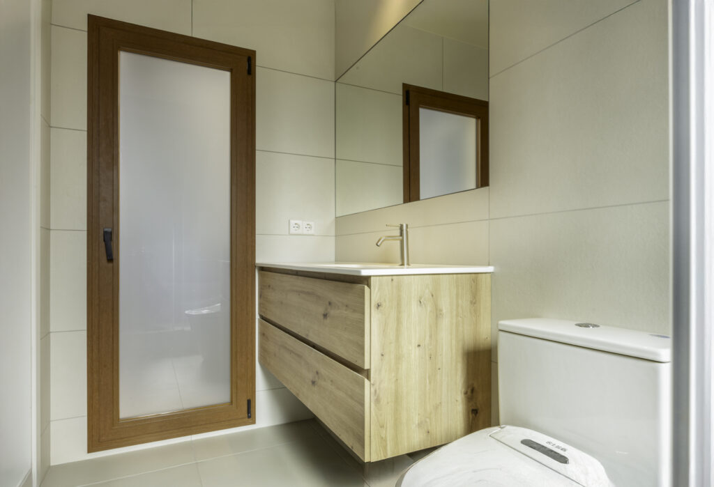 fotografía de baño lujoso y reformado. Fotografía interiorismo en Barcelona.